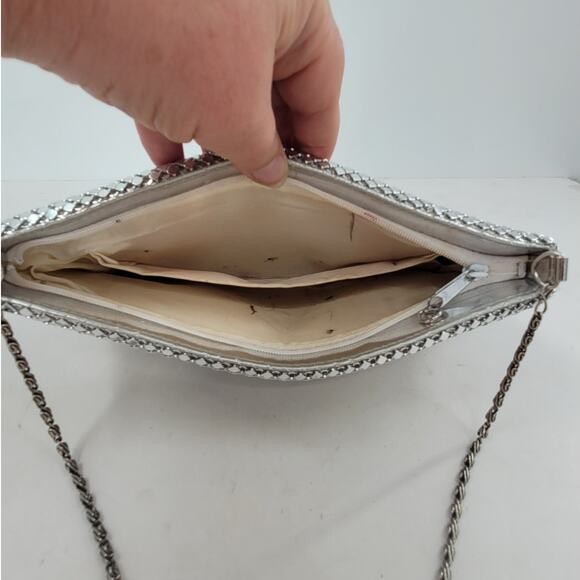 Vintage 70s Silver Chainmail Mesh Crossbody Disco Y2K Party Bag Retro Purse‎ - Picture 7 of 12